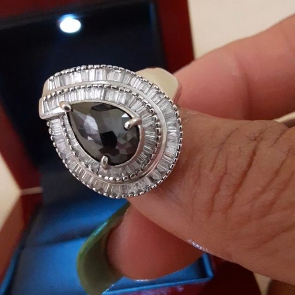 2.2 Carats Rare Pear Cut Black Diamond 18K White Gold Ring - Picture 4 of 9